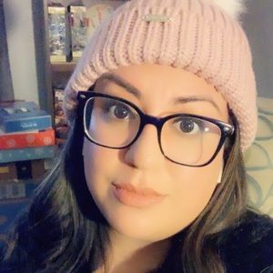 Meet your Posher, Christina
